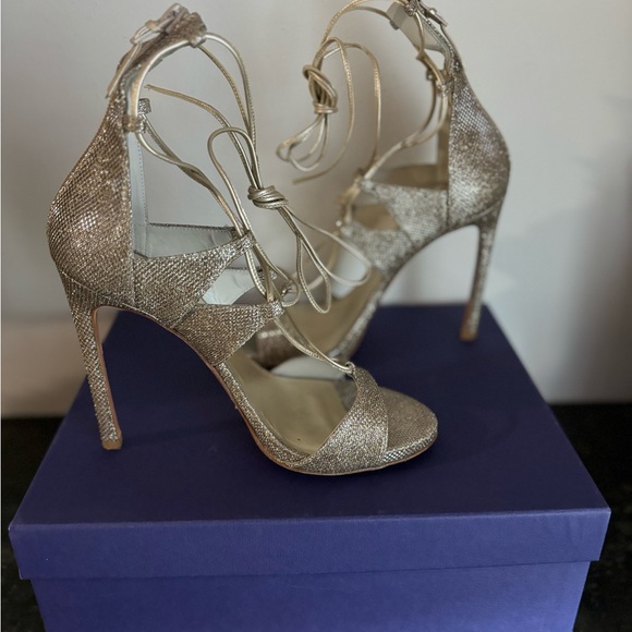 Stuart Weitzman legwrap mettalic sandal - Picture 4 of 5